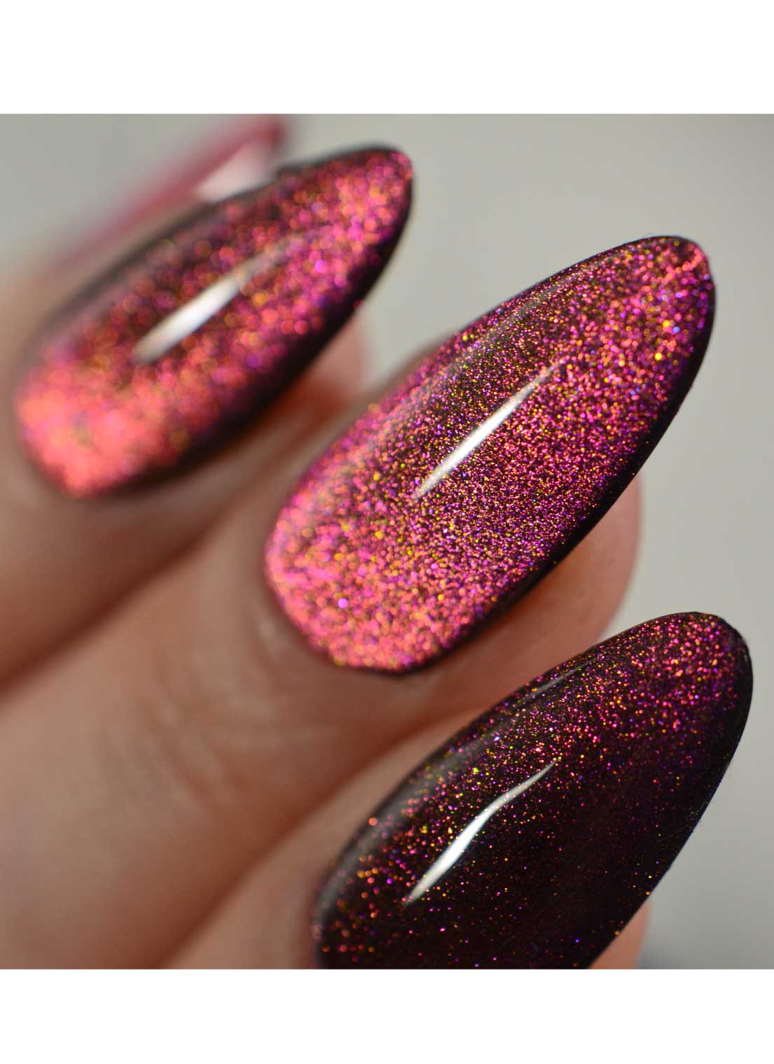 Venus - Chameleon Cats Eye Gel Polish