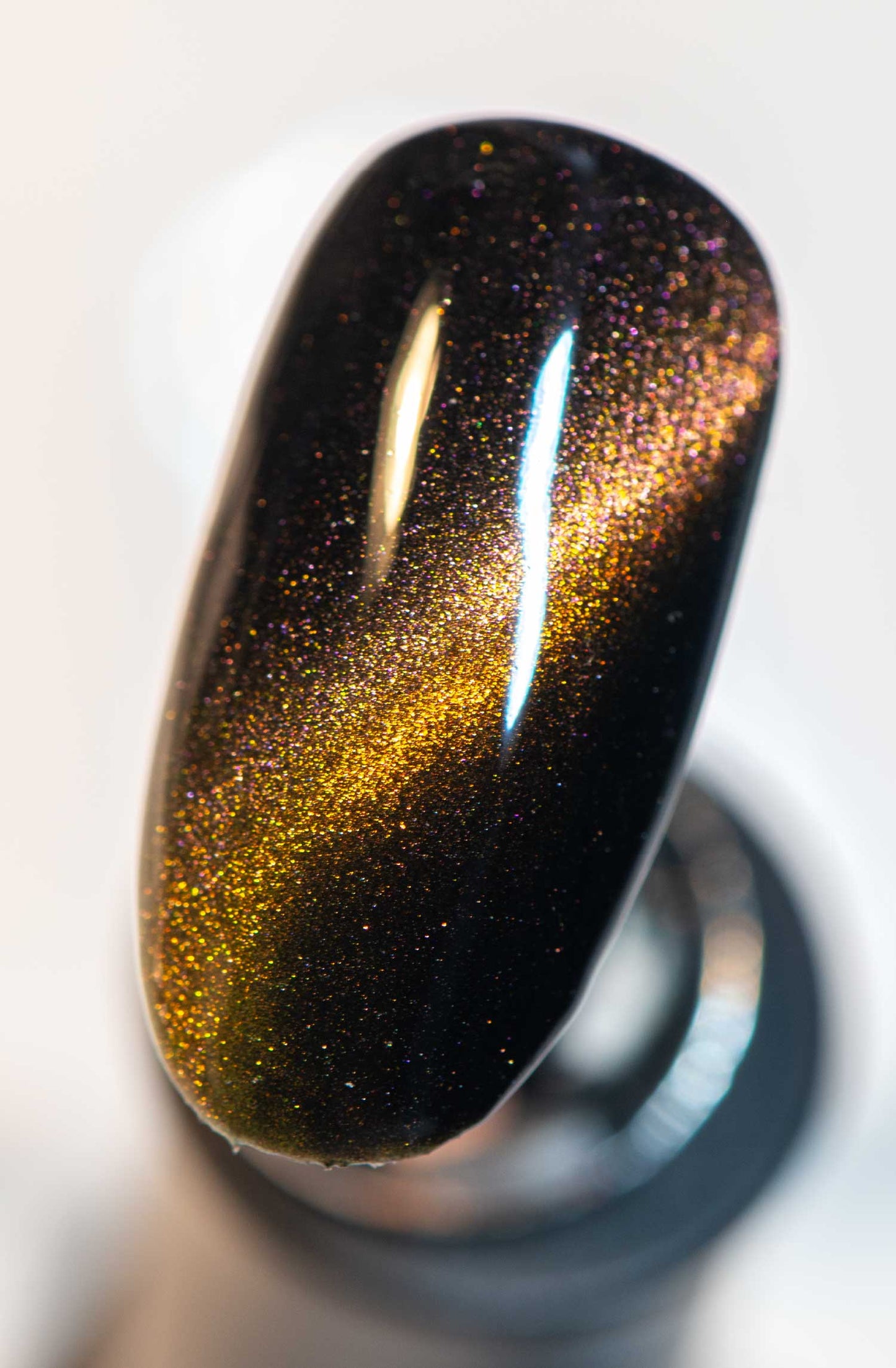 Eos - Chameleon Cats Eye Gel Polish