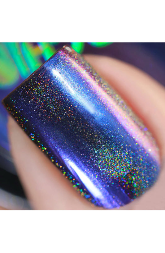 Chameleon Holographic Nail Powder: Royalty Suits Me